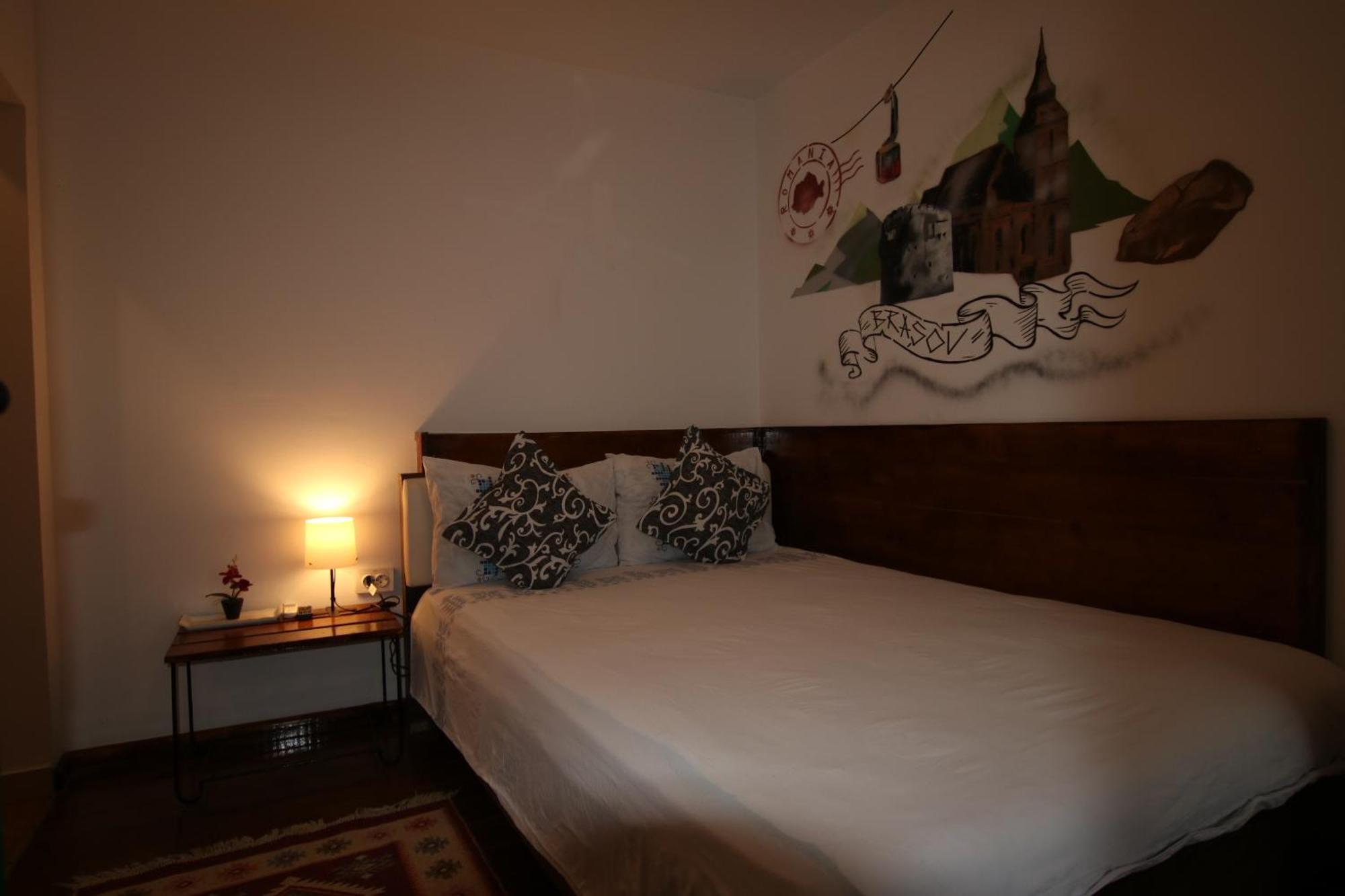 B&B Duo Caffe Baneasa Bukares Bagian luar foto