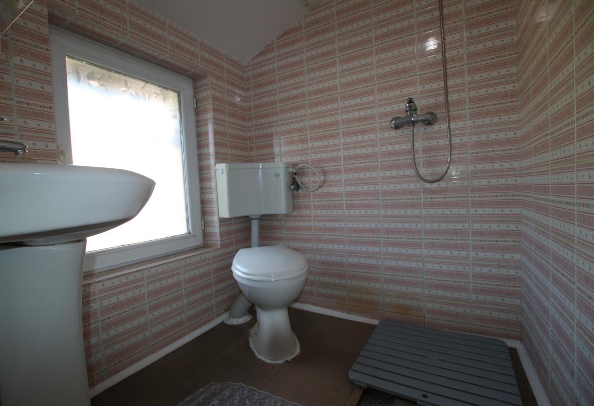 B&B Duo Caffe Baneasa Bukares Bagian luar foto