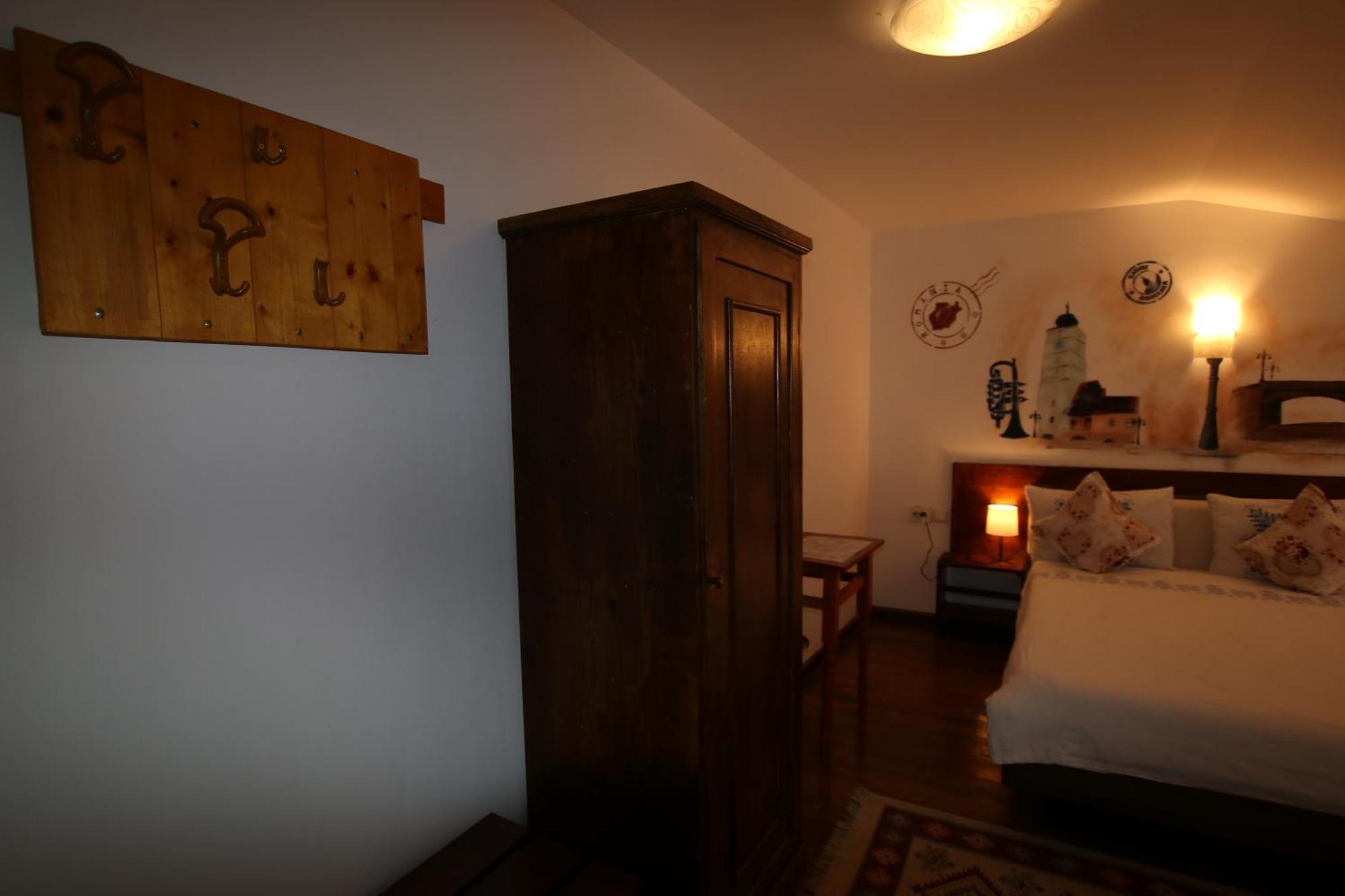 B&B Duo Caffe Baneasa Bukares Bagian luar foto